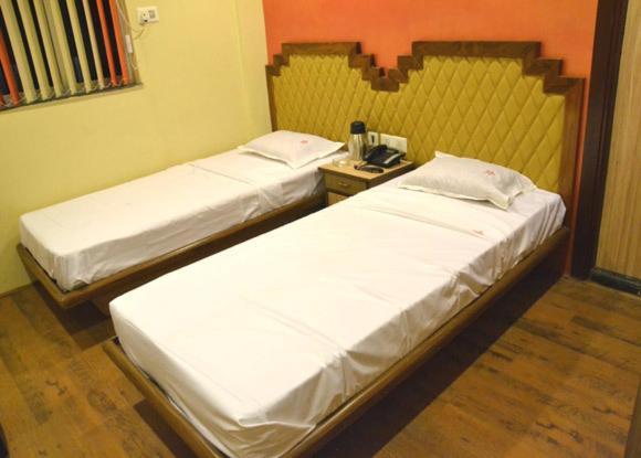 Hotel Rock Star Kolkata Room photo