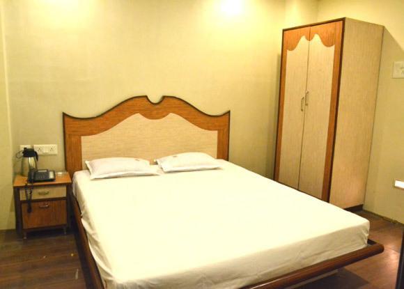 Hotel Rock Star Kolkata Room photo
